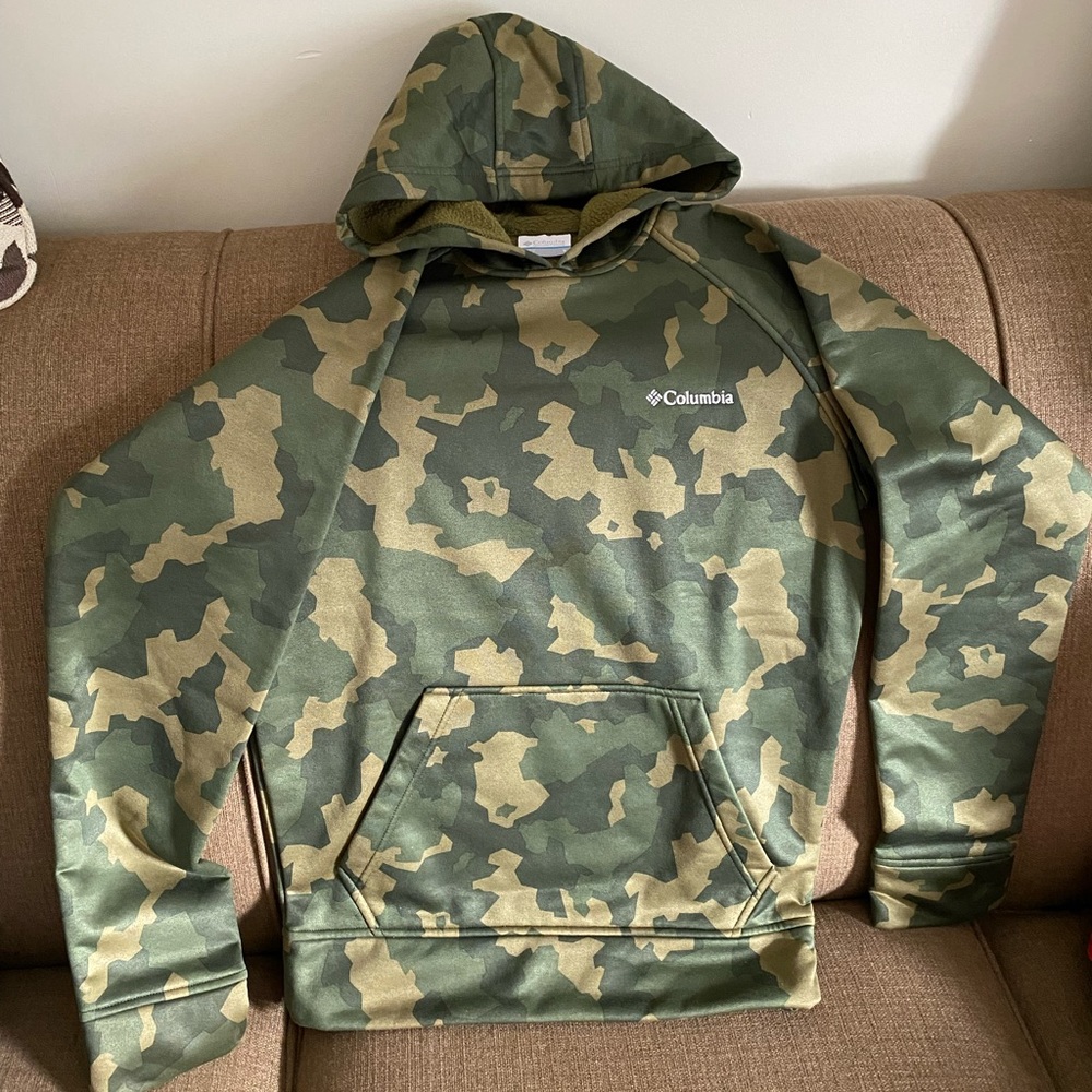 Columbia camo fleece hoodie NWOT Sz XS